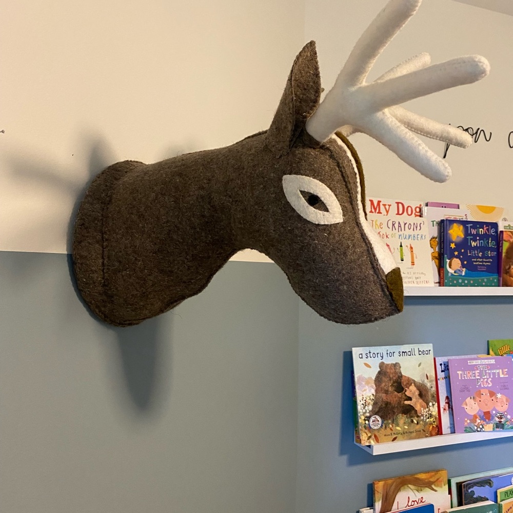 Push Deer Mount — Kids Wall Decor